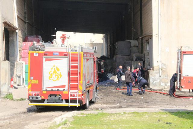 Şanlıurfa’da polyester fabrikasında yangın