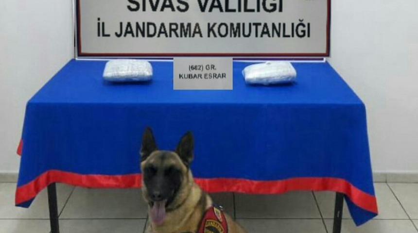 Jandarmadan ka&ccedil;ak&ccedil;ılık operasyonları