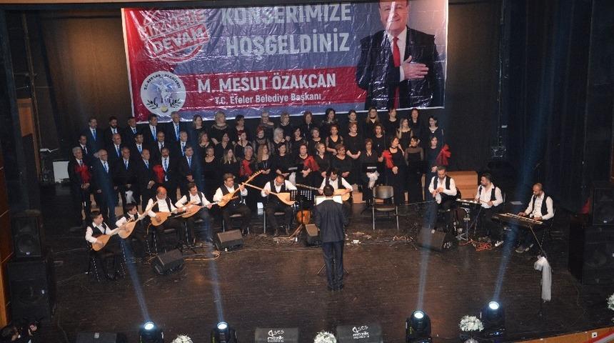 Efeler Belediyesi THM Korosu mest etti