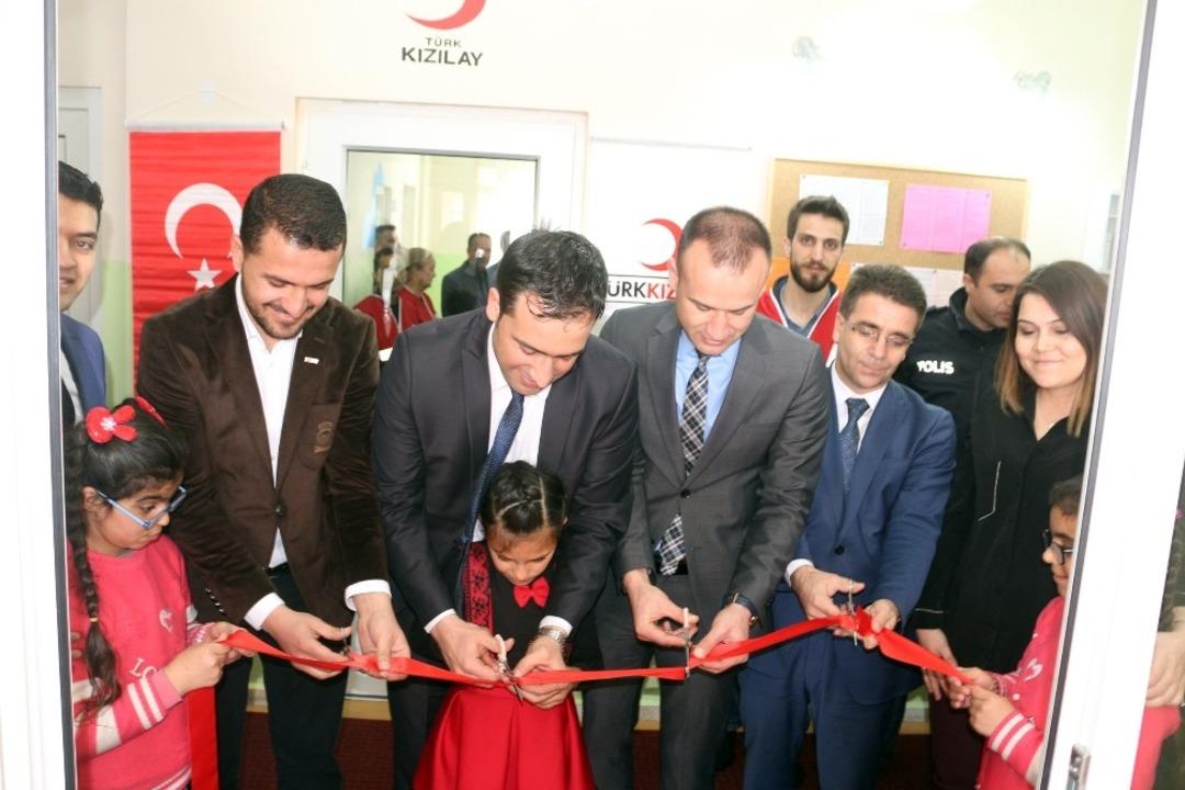 T&uuml;rk Kızılay&rsquo;ından &ouml;zel &ouml;ğrencilere &ouml;zel destek
