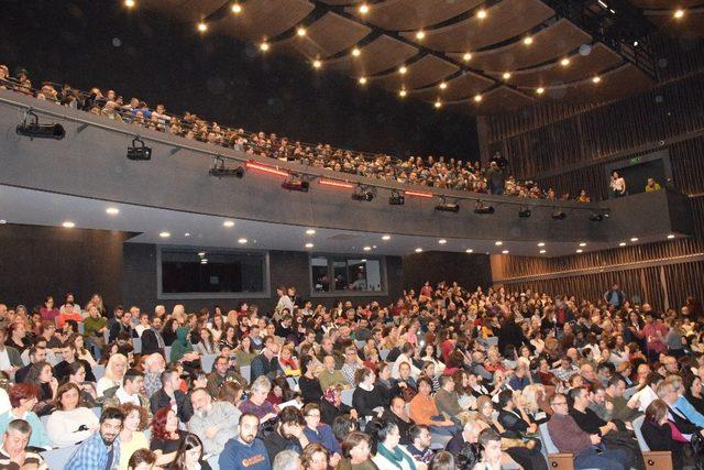 Sarıyer TiyatrOda Şenliği’ne 10 bin 485 seyirci katıldı