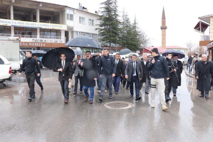 Vali Akbıyık Çukurca’da G3