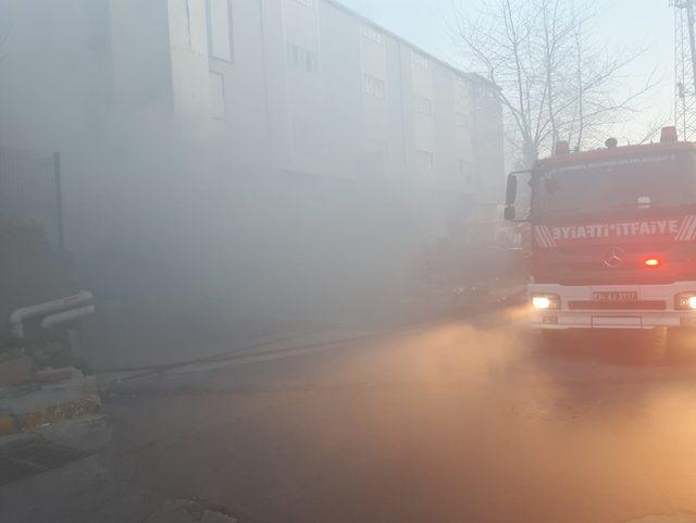 Beylikdüzü'nde iş yeri yangını