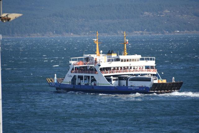 Gökçeada ve Bozcaada'ya feribot seferleri iptal