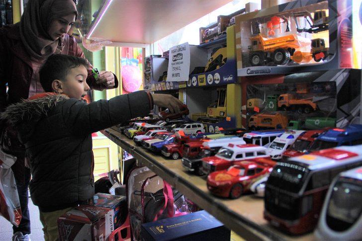 Ebeveynler dikkat! Stres oyuncakları çocuk sağlığını tehdit ediyor G5