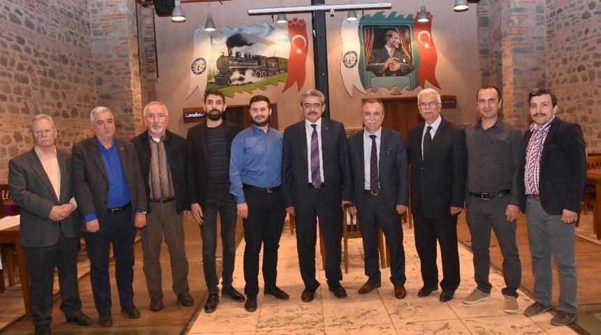 Başkan Alıcık mimar ve m&uuml;hendislerle bir araya geldi