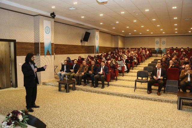 BEÜ’de “Evrim ve Kur’an’da Yaratılış” semineri