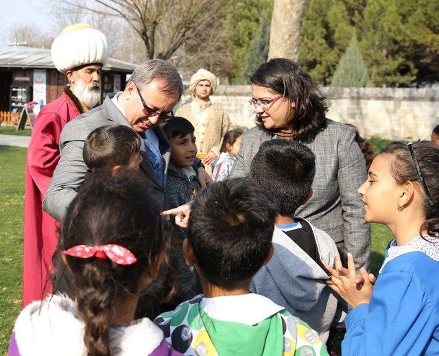 Trakya Üniversitesiden ‘Gönül Elçileri-Çocuk Akademisi’ projesi