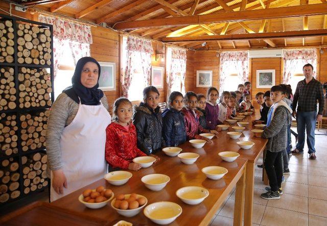 Trakya Üniversitesiden ‘Gönül Elçileri-Çocuk Akademisi’ projesi