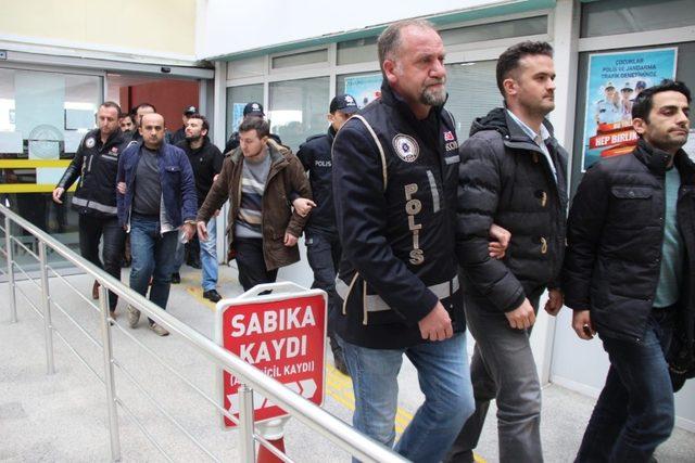 Kocaeli merkezli FETÖ operasyonu: 17 şahıs adliyede