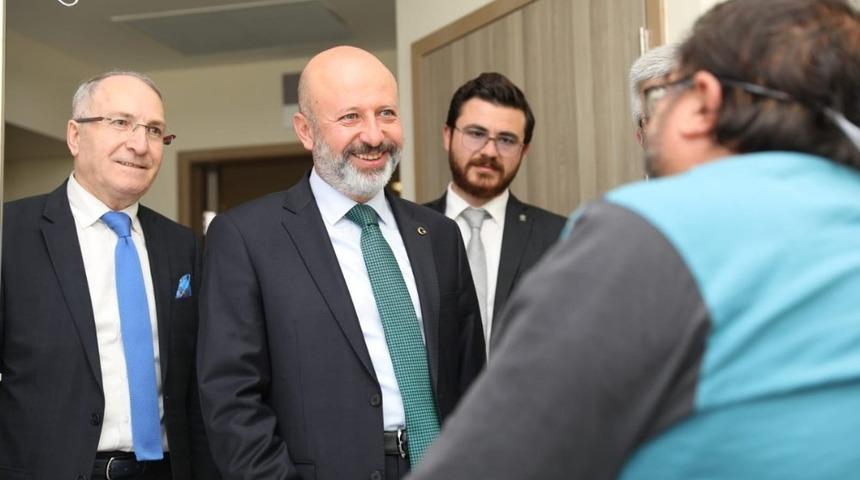 Başkan &Ccedil;olakbayrakdar&rsquo;dan hastalara moral ziyareti