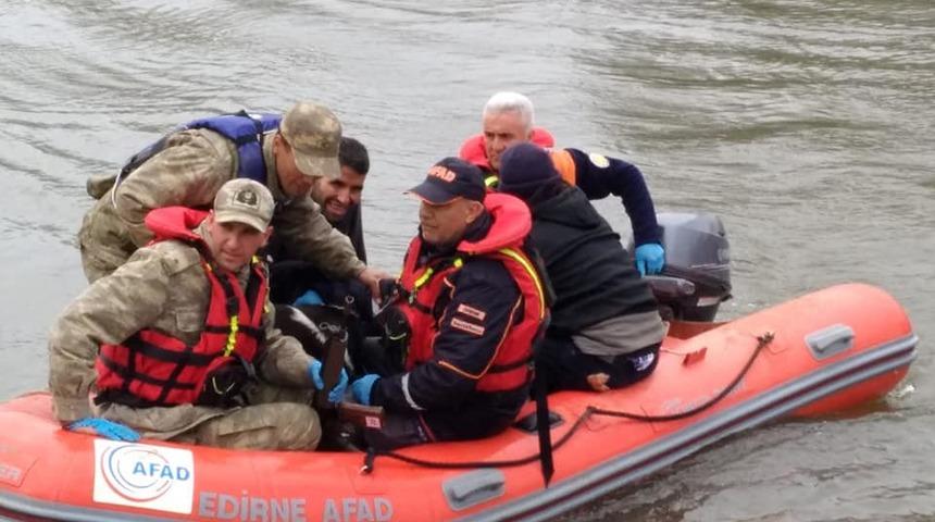 Meri&ccedil; Nehri'ndeki adacıkta saklanan 13 ka&ccedil;ak g&ouml;&ccedil;men yakalandı