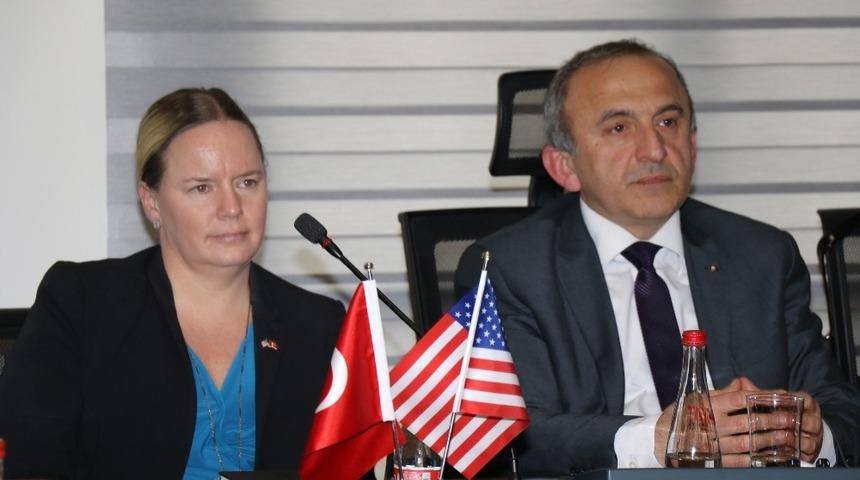 MTSO’da ABD’de yatırım fırsatları anlatıldı