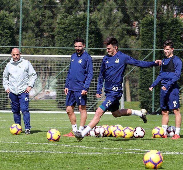 Fenerbahçe’de Ankaragücü maçı hazırlıkları sürüyor