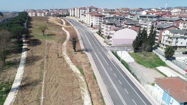 Derince Rıhtım Caddesi modern görünüme kavuştu