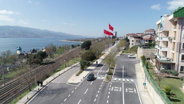 Derince Rıhtım Caddesi modern görünüme kavuştu