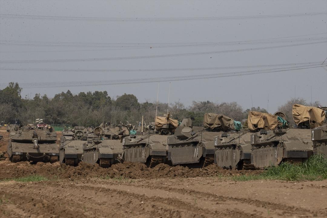 D&uuml;nyanın g&ouml;z&uuml; orada! 'Savaş hazırlığı mı?'