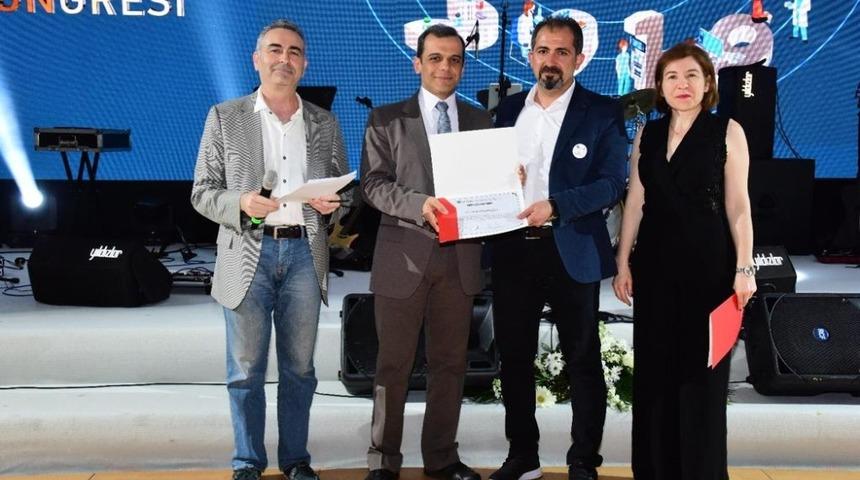 Dr. Karake&ccedil;ili &ldquo;Gen&ccedil; Araştırmacı &Ouml;d&uuml;l&uuml;ne&rdquo; layık g&ouml;r&uuml;ld&uuml;