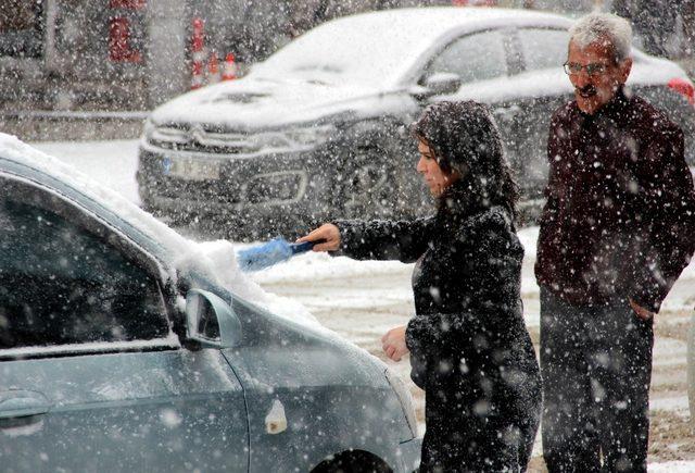 Erzurum’da kar yağışı