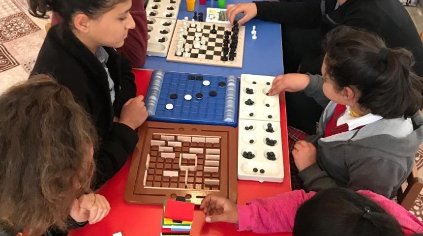 K&ouml;y okulunda zeka oyunları sınıfı a&ccedil;ıldı