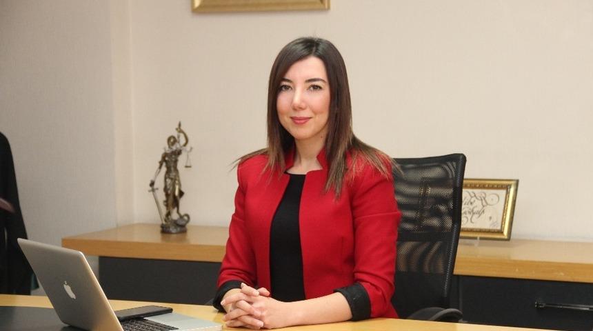 Av. G&ouml;kalp: &ldquo;Kadınlar toplum baskısına yenik d&uuml;şmemeli&rdquo;