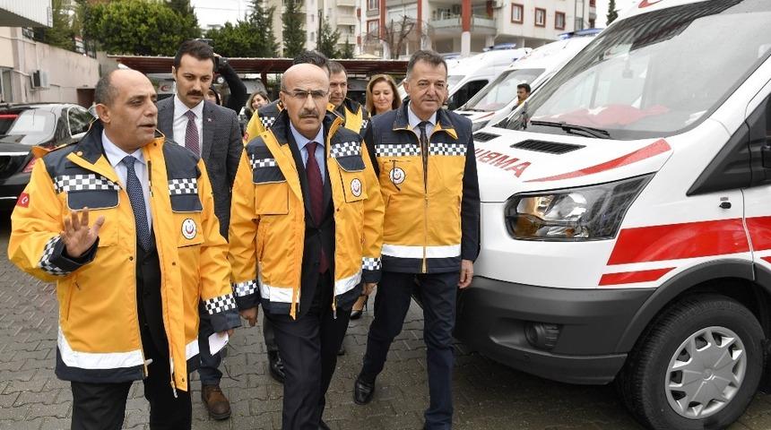 Adana&rsquo;ya 9 ambulans