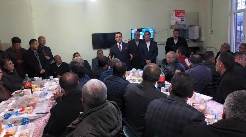 Belediye &ccedil;alışanlarından Başkan Vekili Alibeyoğlu&rsquo;na veda yemeği