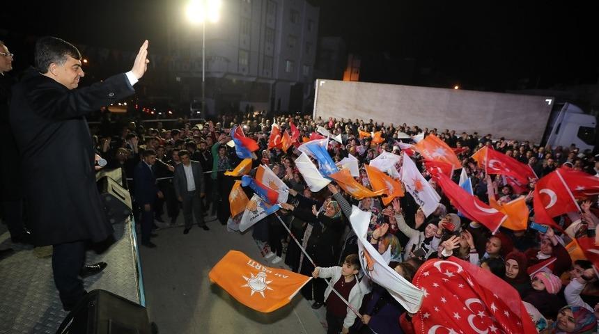 Fadıloğlu&rsquo;ndan se&ccedil;mene "oy kullanın" &ccedil;ağrısı