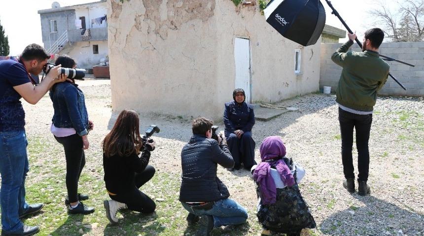 HK&Uuml; &ouml;ğrencileri Romanyalı profes&ouml;r g&ouml;z&uuml;nden barak k&uuml;lt&uuml;r&uuml;n&uuml; tanıtıyor