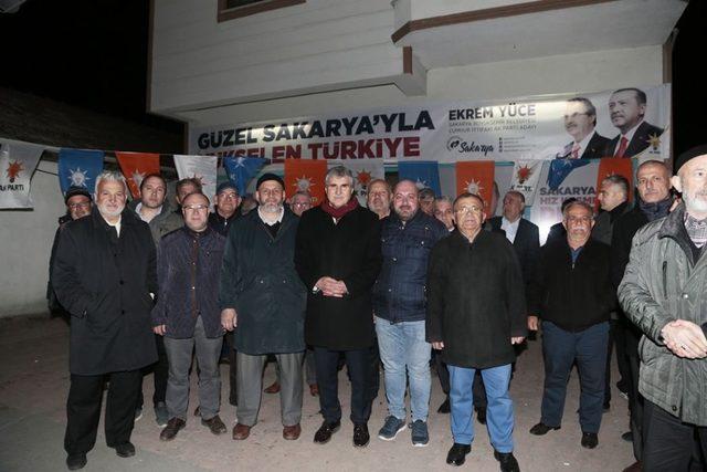 Yüce, Sakarya Ağasar Şalpazarlılar Derneği üyeleriyle bir araya geldi