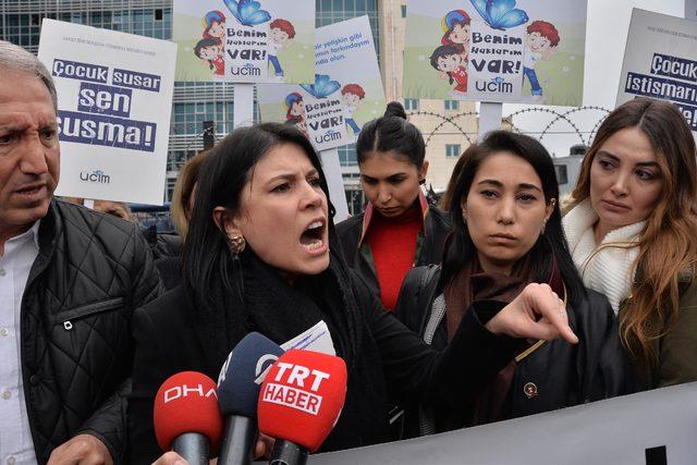 Mersin'deki 'cinsel taciz' davasında tutuklama çıkmadı, mahkeme salonu karıştı