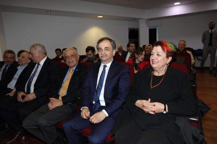 Sinan Genim, 54 yıllık fotoğraf arşivini İBB’ye bağışladı G1