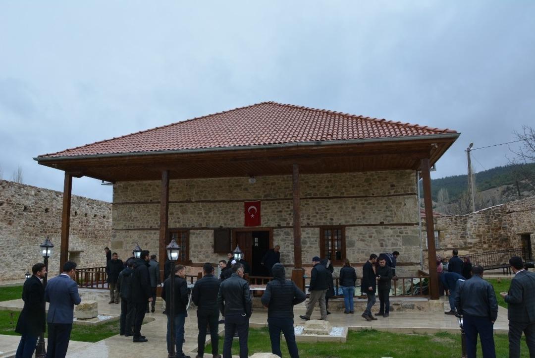 700 yıllık Alaaddin Camii cuma namazıyla yeniden ibadete a&ccedil;ıldı