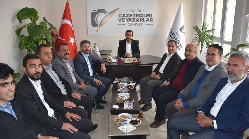 Milletvekili Aydın&rsquo;dan, Kahta Gazeteciler ve Yazarlar Cemiyeti&rsquo;ne ziyaret