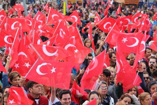 Yazıcı’nın mitingine yoğun katılım