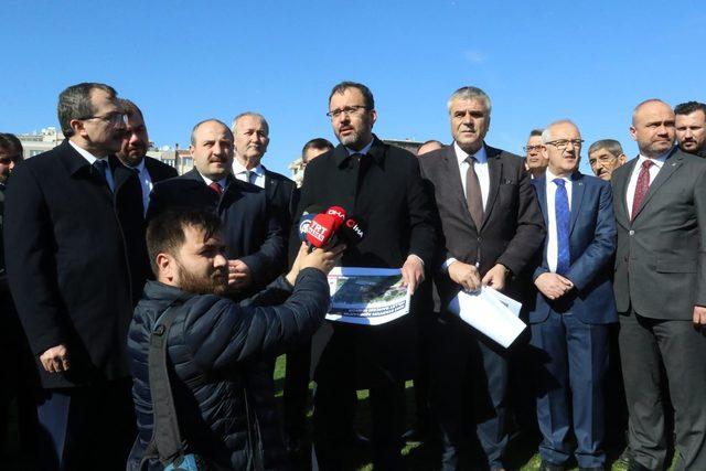 Bakan Varank: Akhisar'da yenilikçi kurutma merkezi kurmayı planlıyoruz (2)