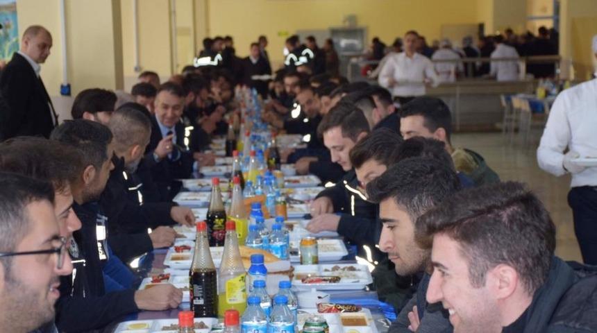 Vali Çağatay’dan polis adaylarına ziyaret