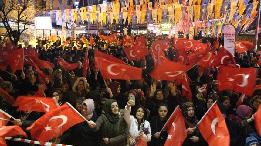 Zihni Şahin&rsquo;e Atakum&rsquo;da b&uuml;y&uuml;k destek