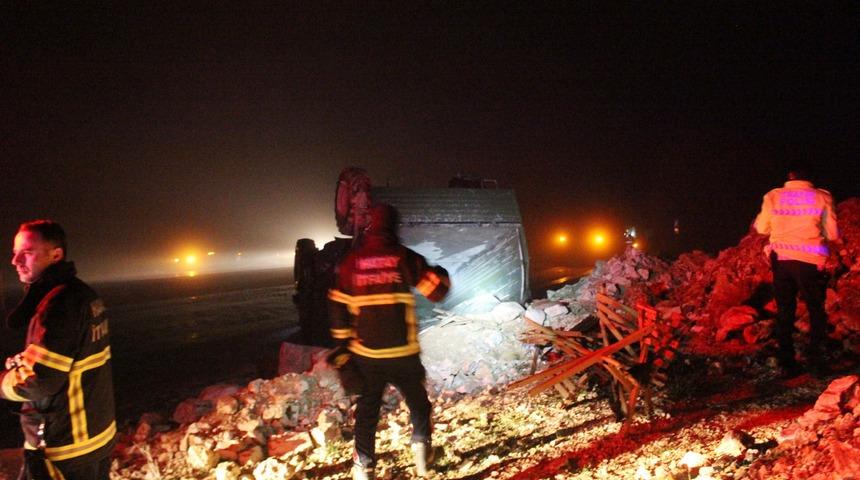 Hatay'da askeri araç devrildi: Çok sayıda yaralı var