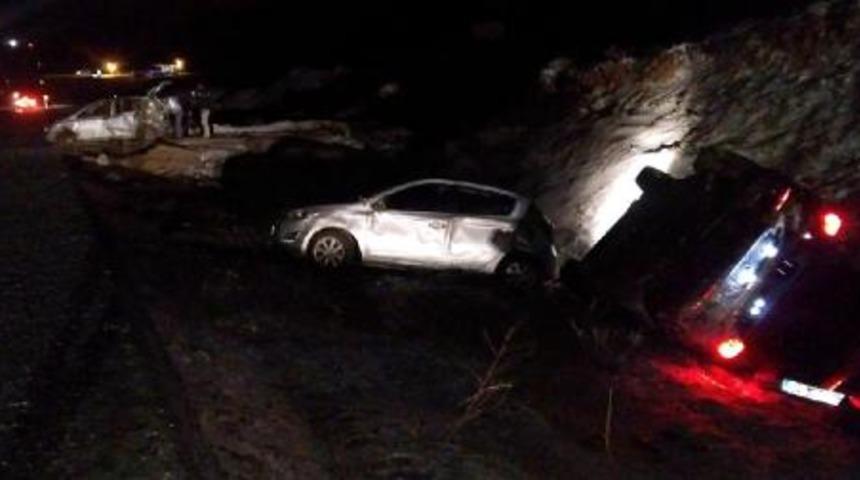 Kayseri'de zincirleme trafik kazası: 13 yaralı