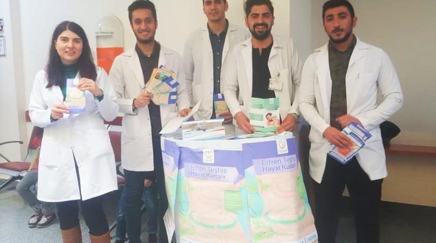 Hemşirelik b&ouml;l&uuml;m&uuml; &ouml;ğrencilerinden tarama etkinliği