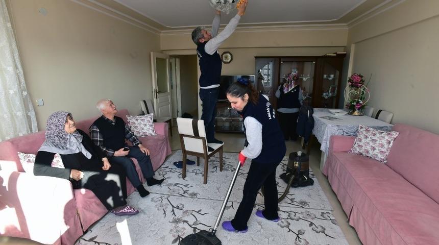 Yaşlı Hizmet Merkezinin &uuml;ye sayısı 52 bin 537 oldu