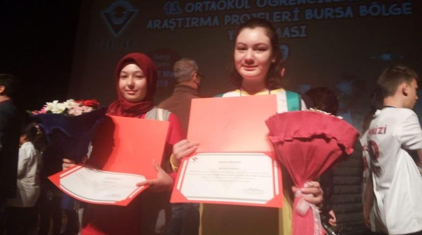 Gediz Mehmet&ccedil;ik Ortaokulu&rsquo;nun proje başarı