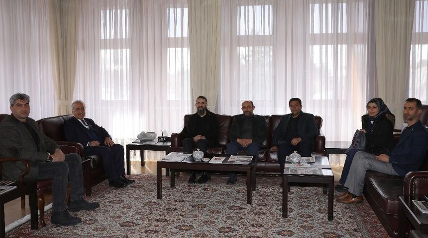 Rektör Çomaklı: “Türk Kızılay’ı Ülkemizin Medarı iftiharıdır”