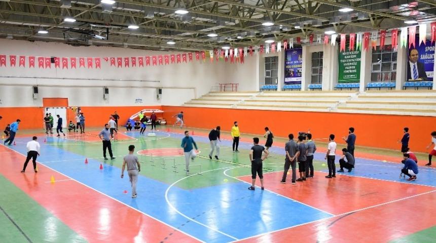 Şanlıurfa&rsquo;da BESYO&acute;ya hazırlanan gen&ccedil;lere &uuml;cretsiz kurs