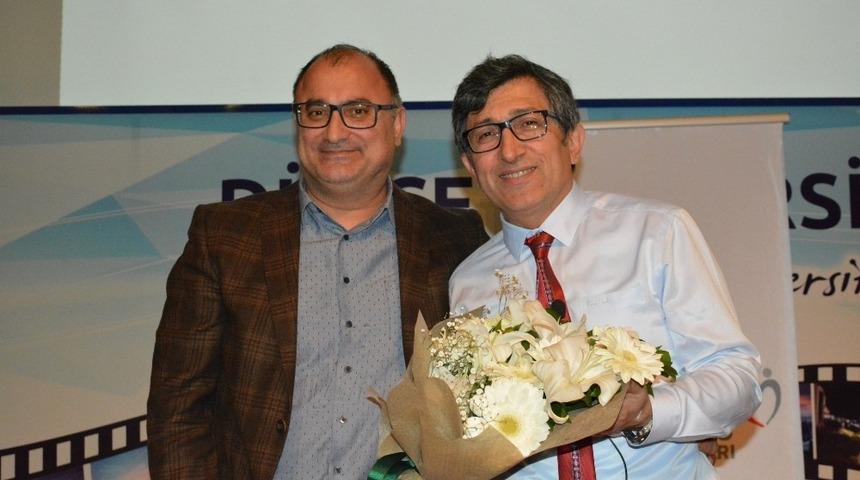 Düzce Üniversitesinde ahlak anlayışı anlatıldı