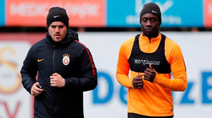 Galatasaray'da Mbaye Diagne ve Kostas Mitroglou sevinci