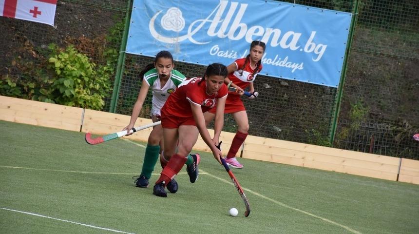 2-8 Nisan&rsquo;da Hokey Kadınlar S&uuml;per Ligi Gaziantep&rsquo;te