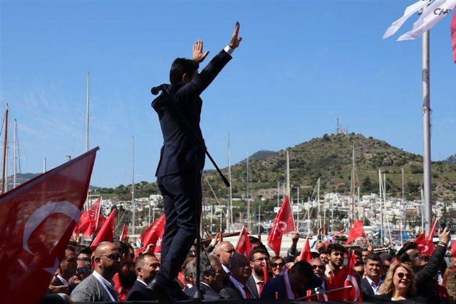 Bodrum adayı Ahmet Aras’ın son mitingi kutlamaya dönüştü