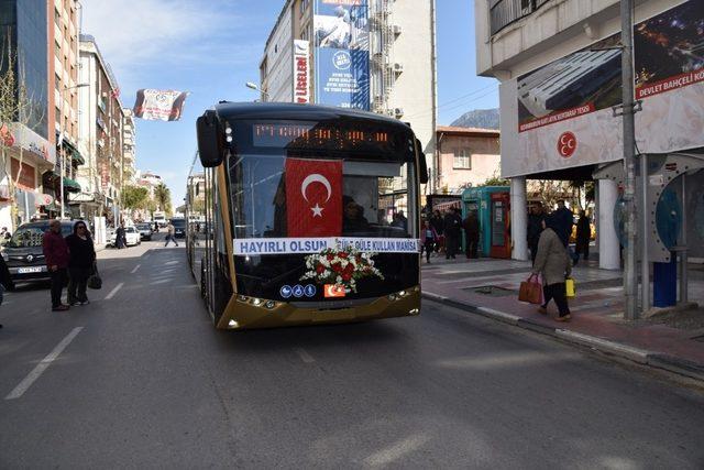 Manisa’ya 25 metrelik otobüs